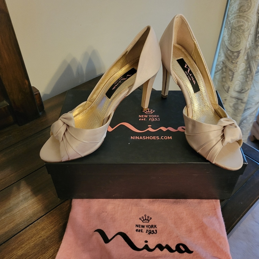 Nina Kylene-LS Powder Sand Women's Bow Heels